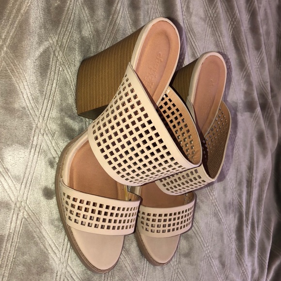 Heel - Picture 4 of 6